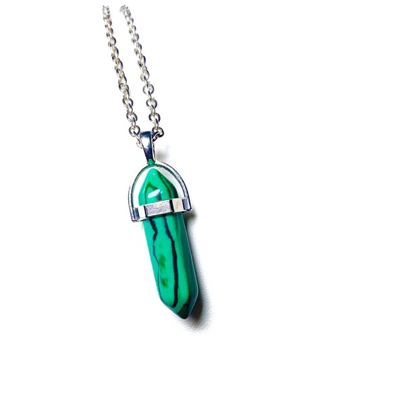 5/$20 man-made malachite stone pendant necklace - Picture 3 of 6